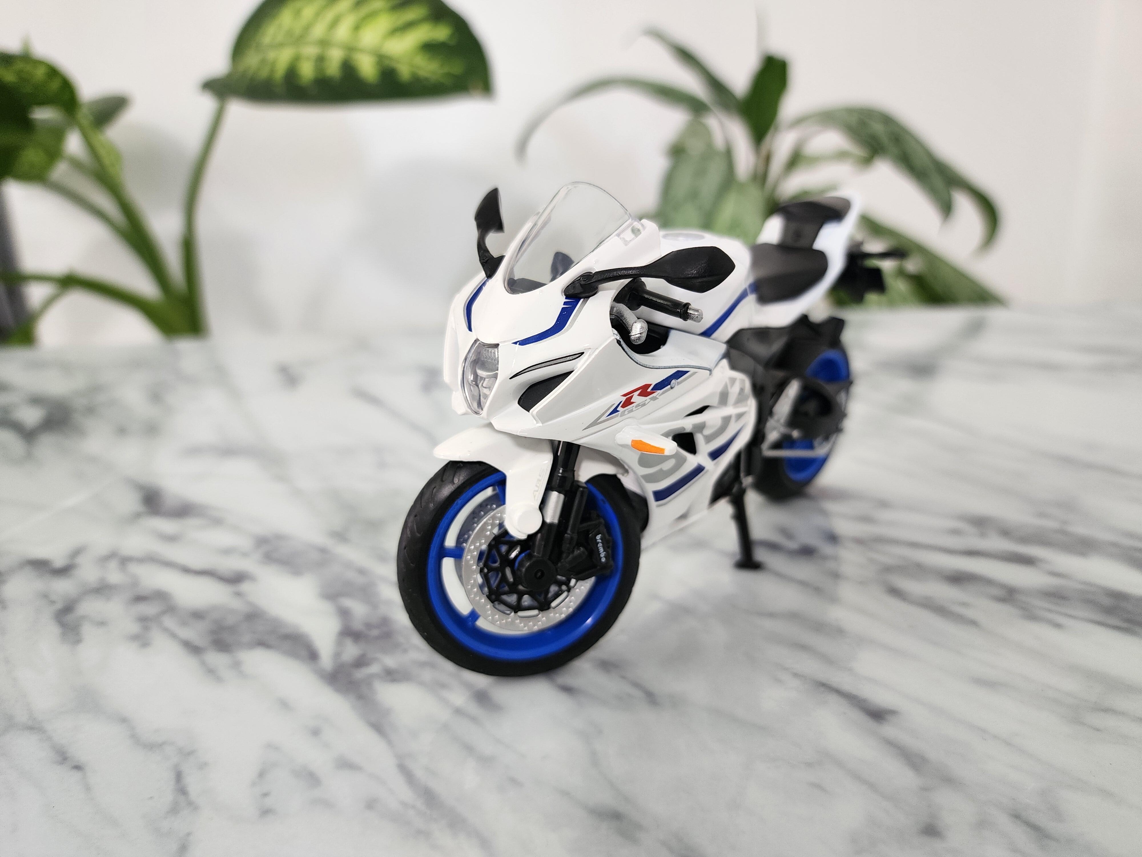 ماکت موتور سوزوکی GSX - R 1000