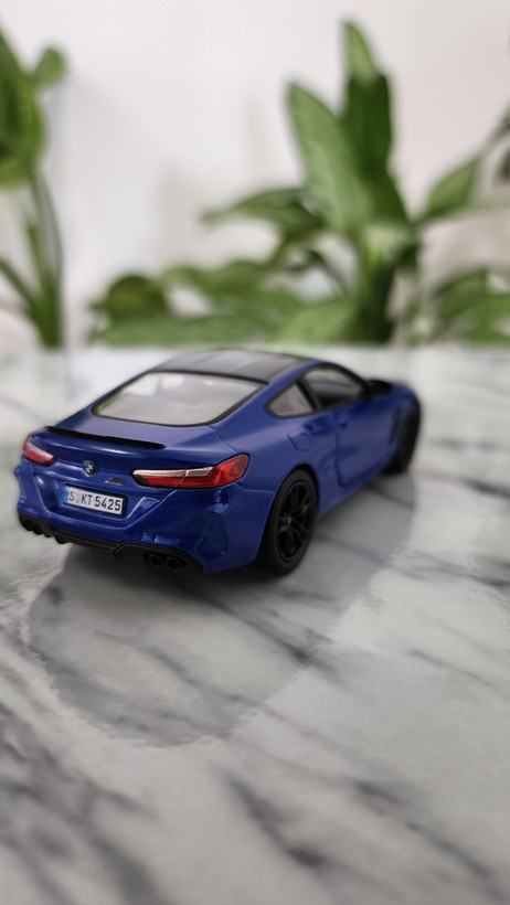 ماکت فلزی BMW M8 - آبی